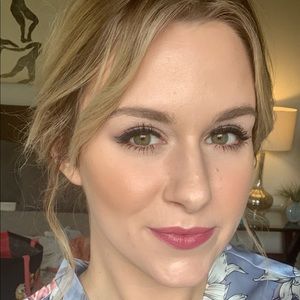 Meet your Posher, Carly